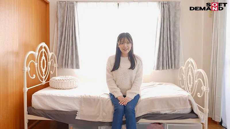 AV女優及川莉央