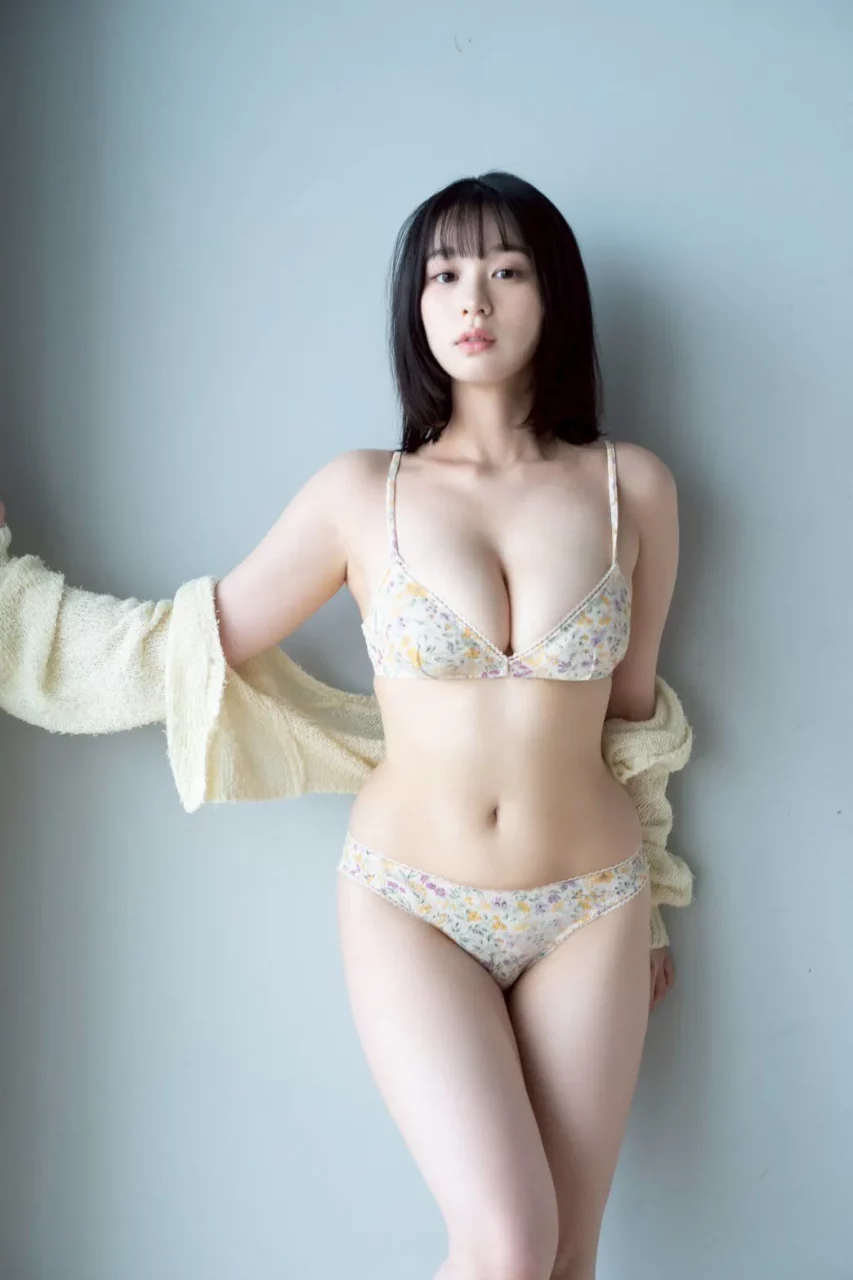 高野真央