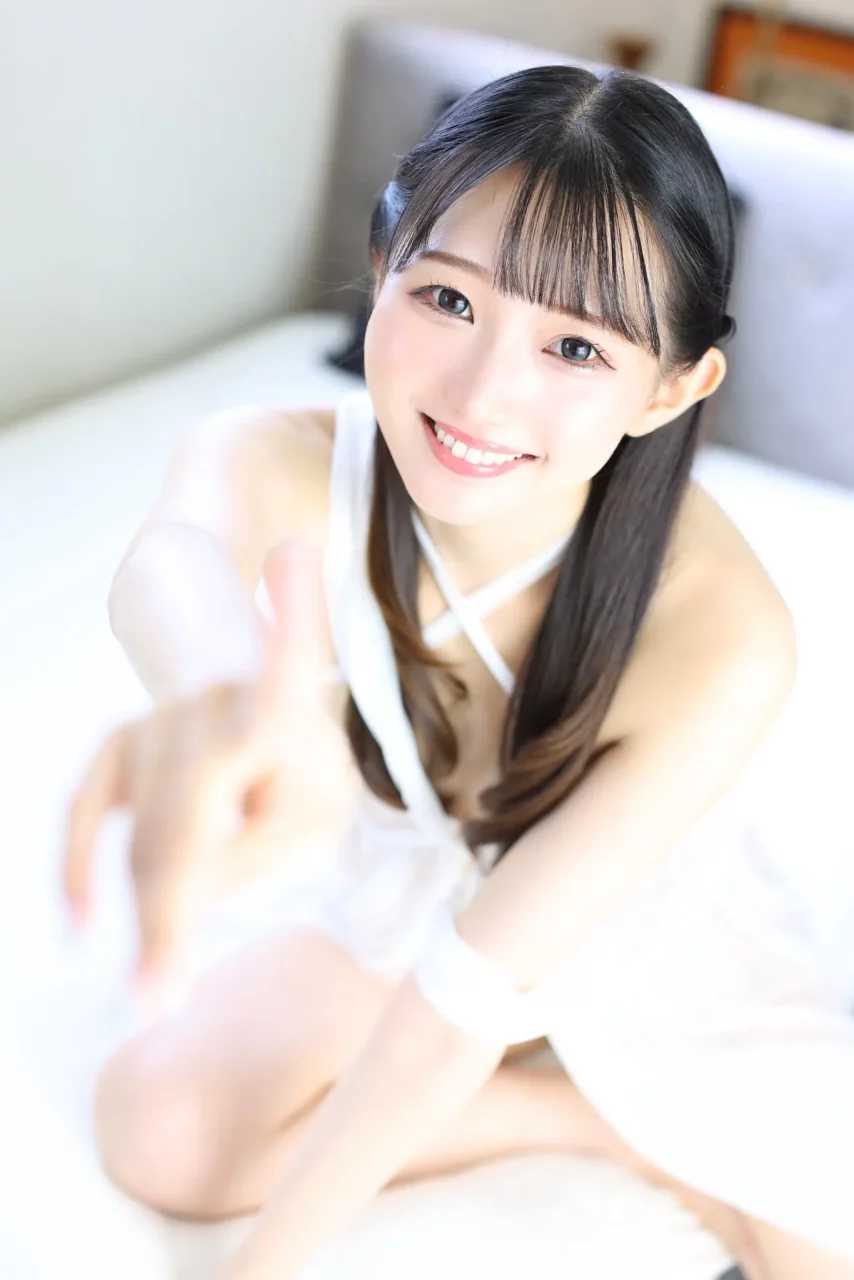 AV女優鈴音麻友
